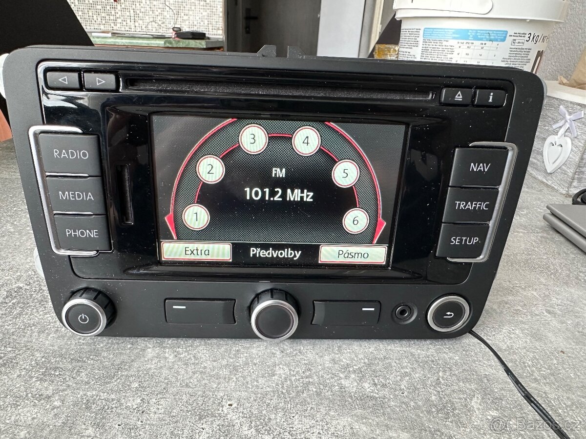 VW RNS 315 3C8035279A s Bluetooth + Kód
