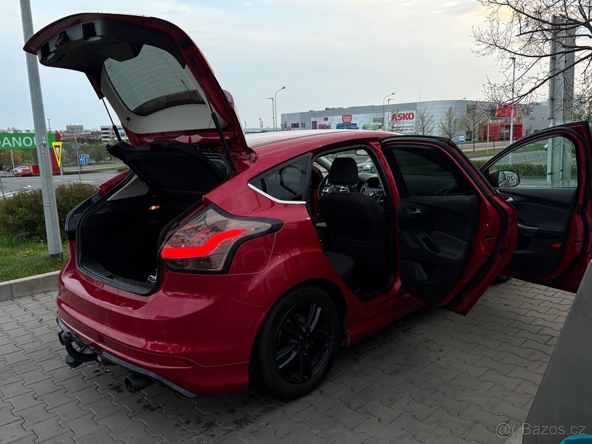 Ford focus look ST