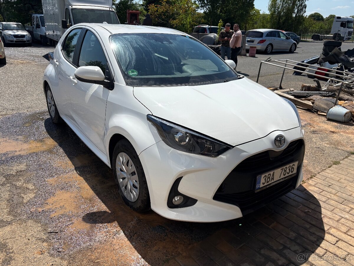 Yaris 1.5 , rok 2023 najeto 31tkm odpočet DPH