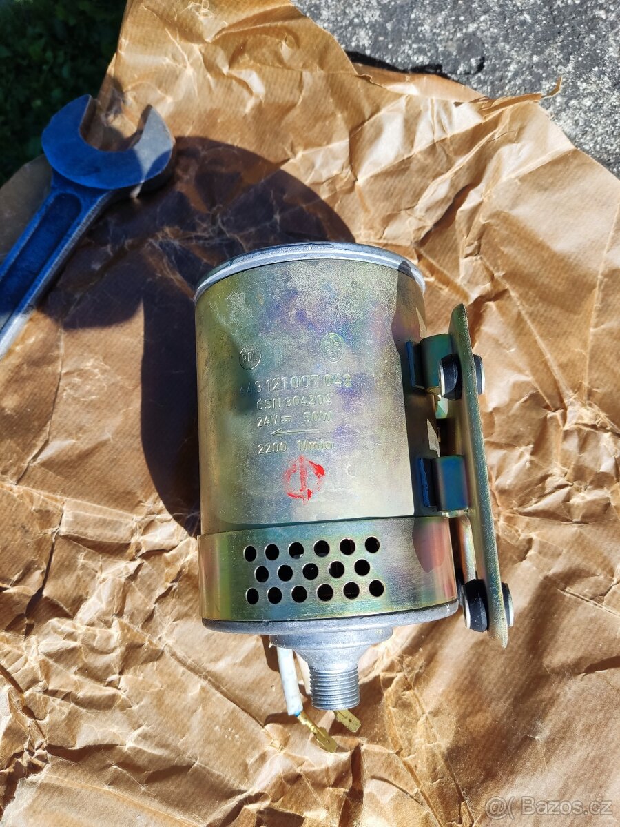 Elektromotor stěrače T 148