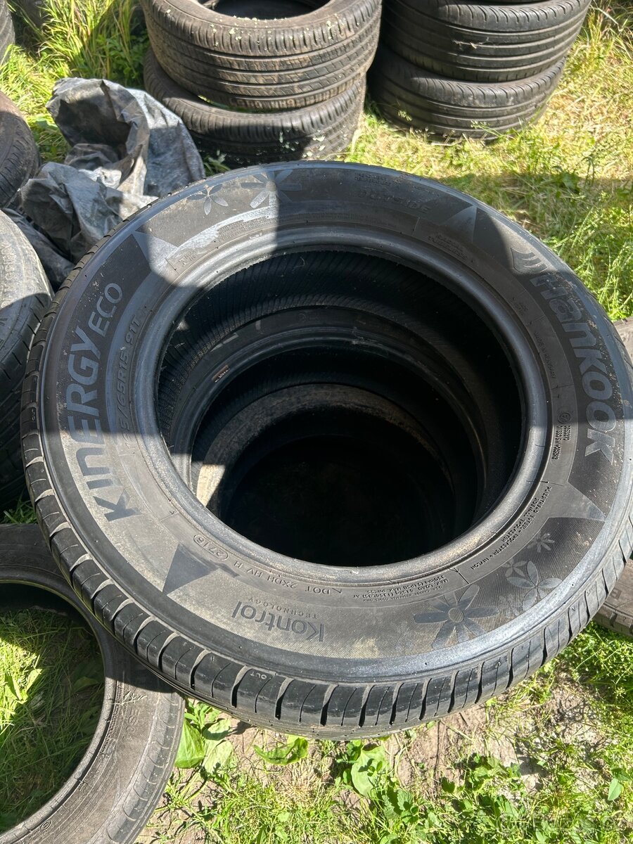 Prodám 4x letní pneu Hankook 195/65R15