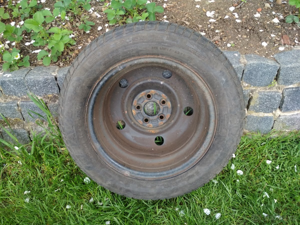 195/60 R15 88H Barum Bravura včetně disku stará