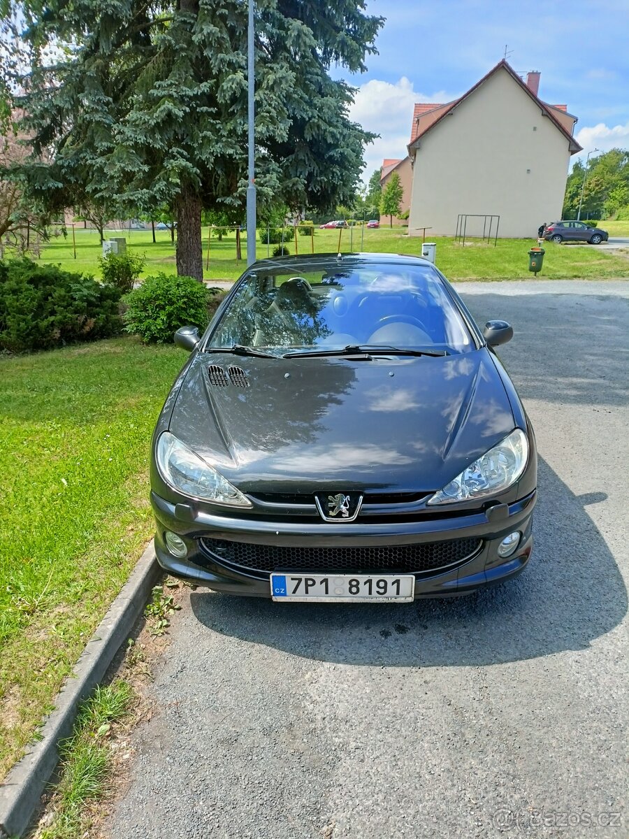 Peugeot 206 cc 2.0 benzín