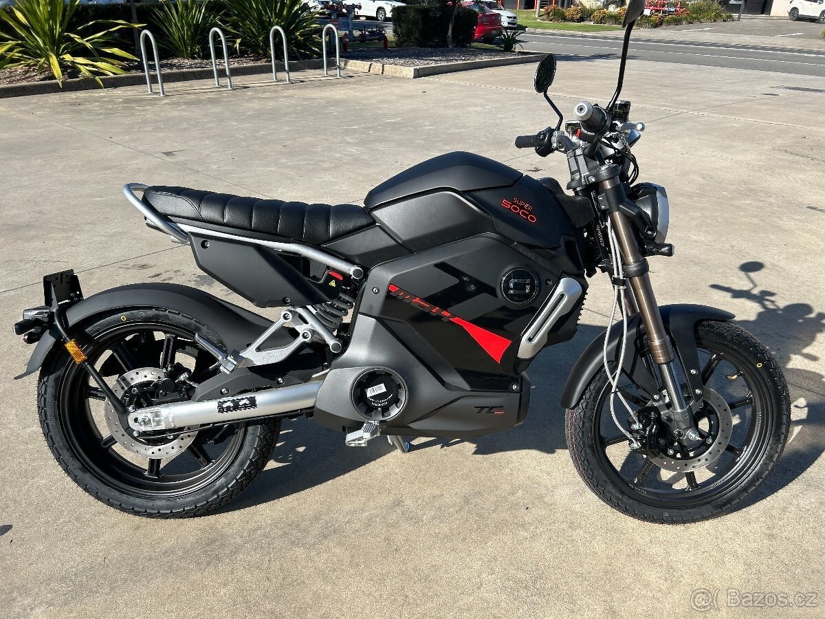 Elektro motorka Super Soco TC Max - rv 2022 - 4500km najeto