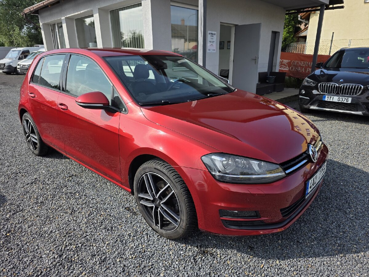 Volkswagen Golf 1.2 TSI DSG Masáže TZ Led