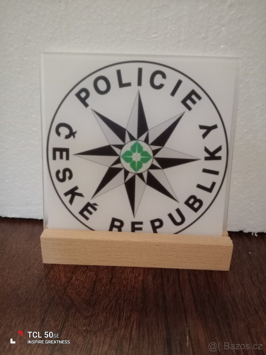 Reklamní stojánek Policie ČR.