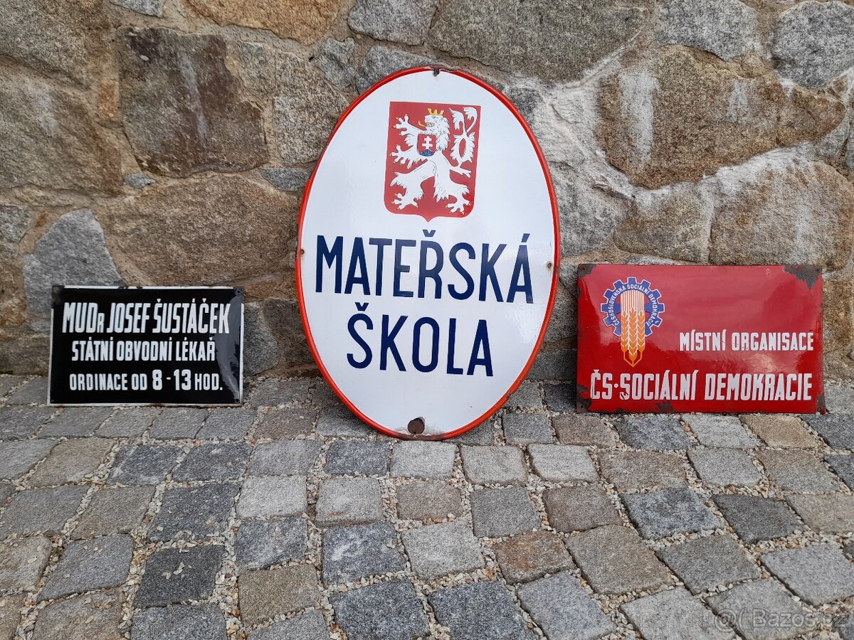 Smaltované cedule