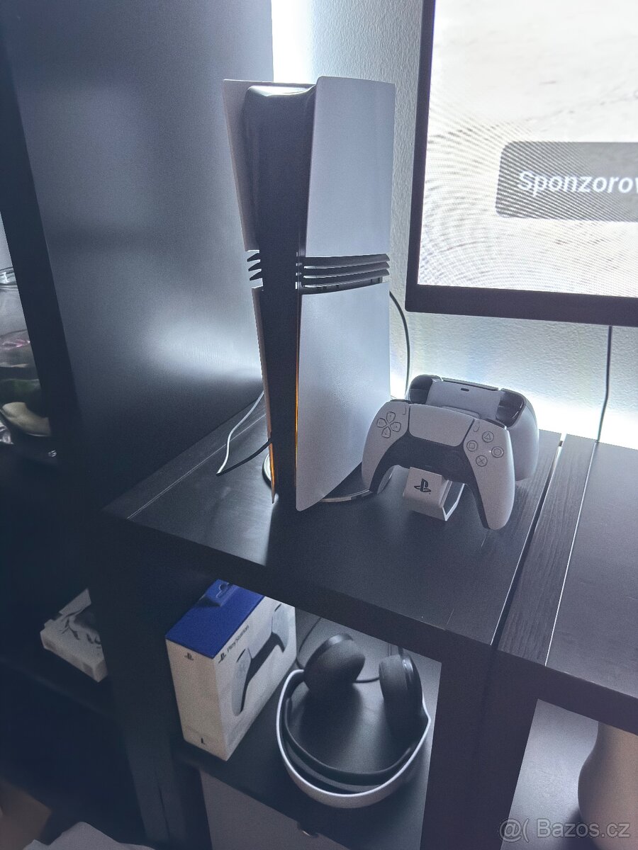Playstation 5 Pro + Příslušenství