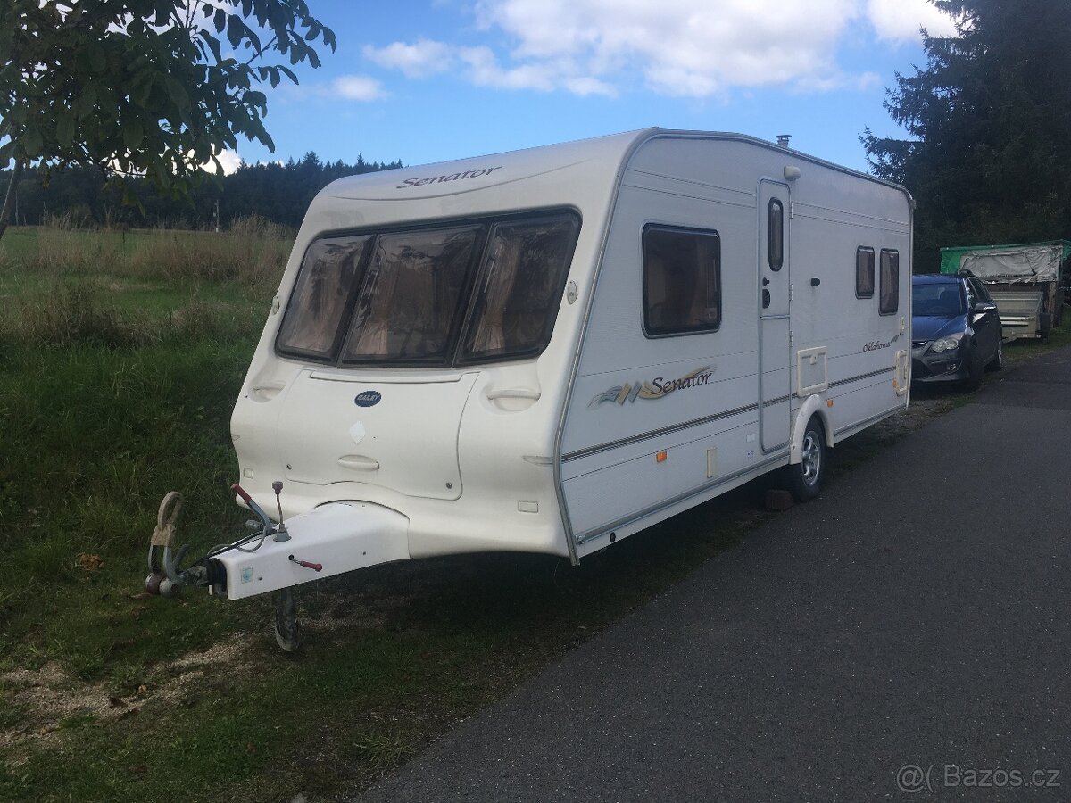 Obytný anglický karavan Bailey Senator Oklahoma