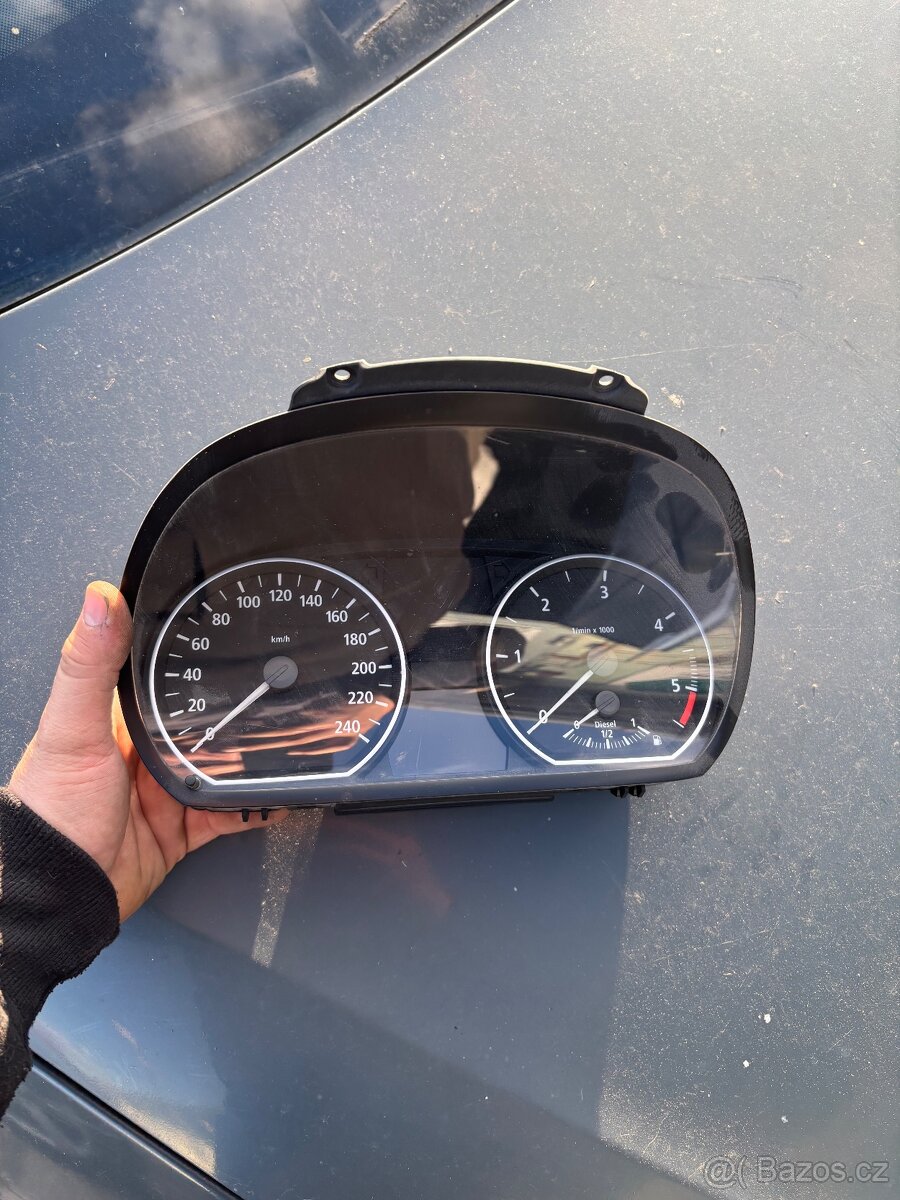 Bmw e87 budiky 1024952-13