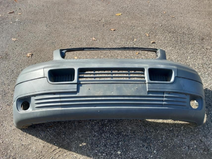 VW Transporter T5 - přední nárazník