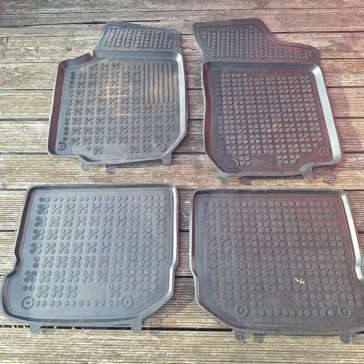 Gumové koberce do auta