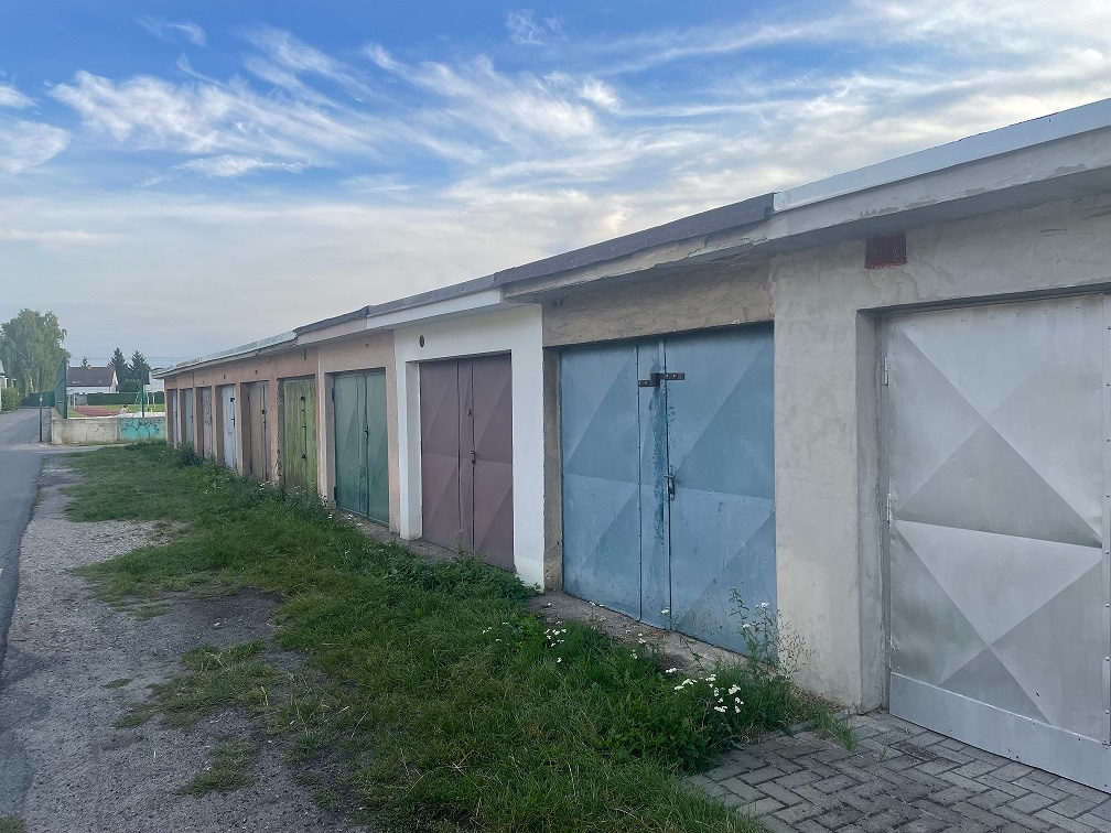 Garáž k pronájmu Mladá Boleslav u Astonky