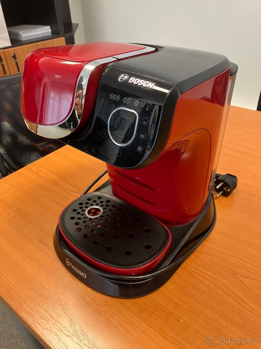 Kávovar Bosch tassimo na kapsle.