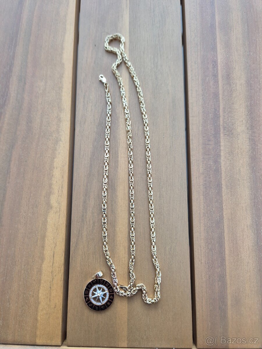 Zlatý řetízek se zlatým přívěskem