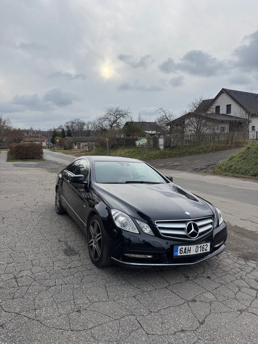 Mercedes-Benz E350 CDI Coupé 170 kW  – AMG Paket – RWD
