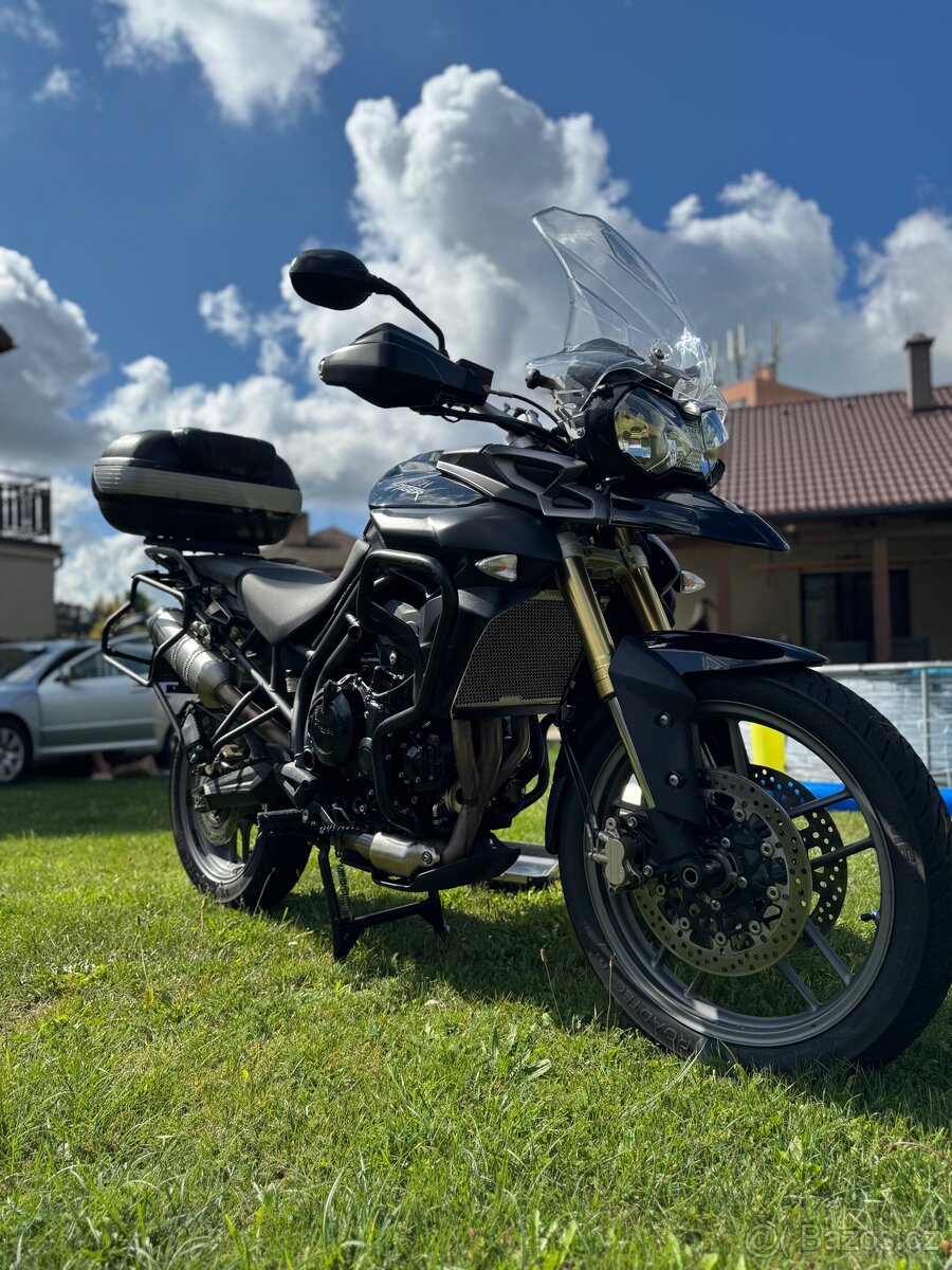 Triumph tiger 800