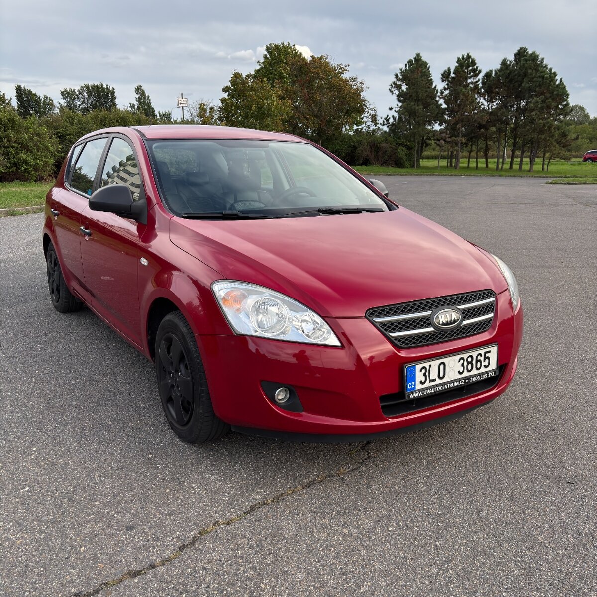 Kia Ceed 1.4 benzín, r. 2008 – 226 000 km