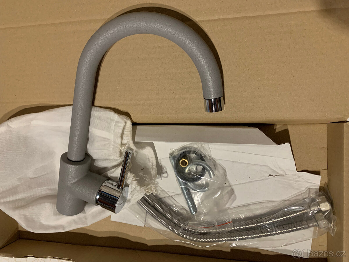 Dřezová páková baterie - materiál granital