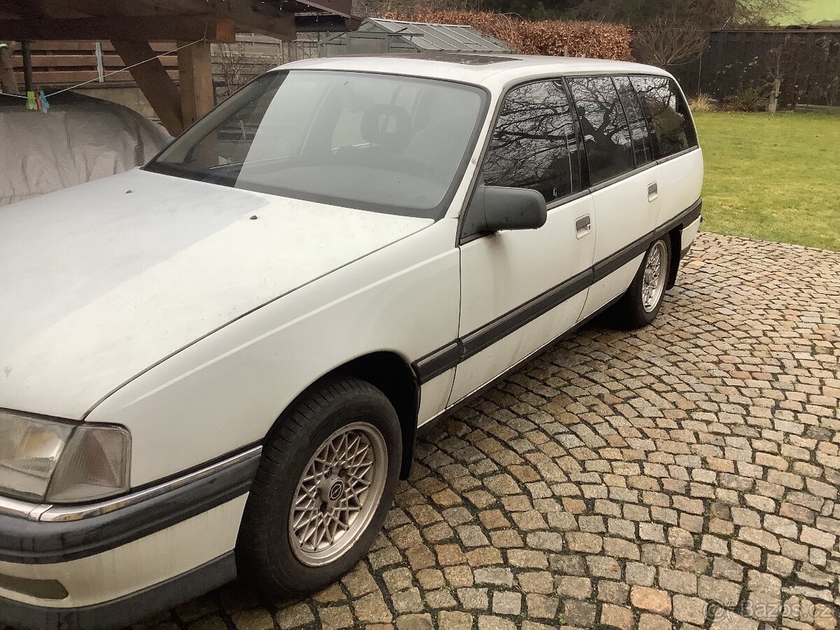 Opel omega combi