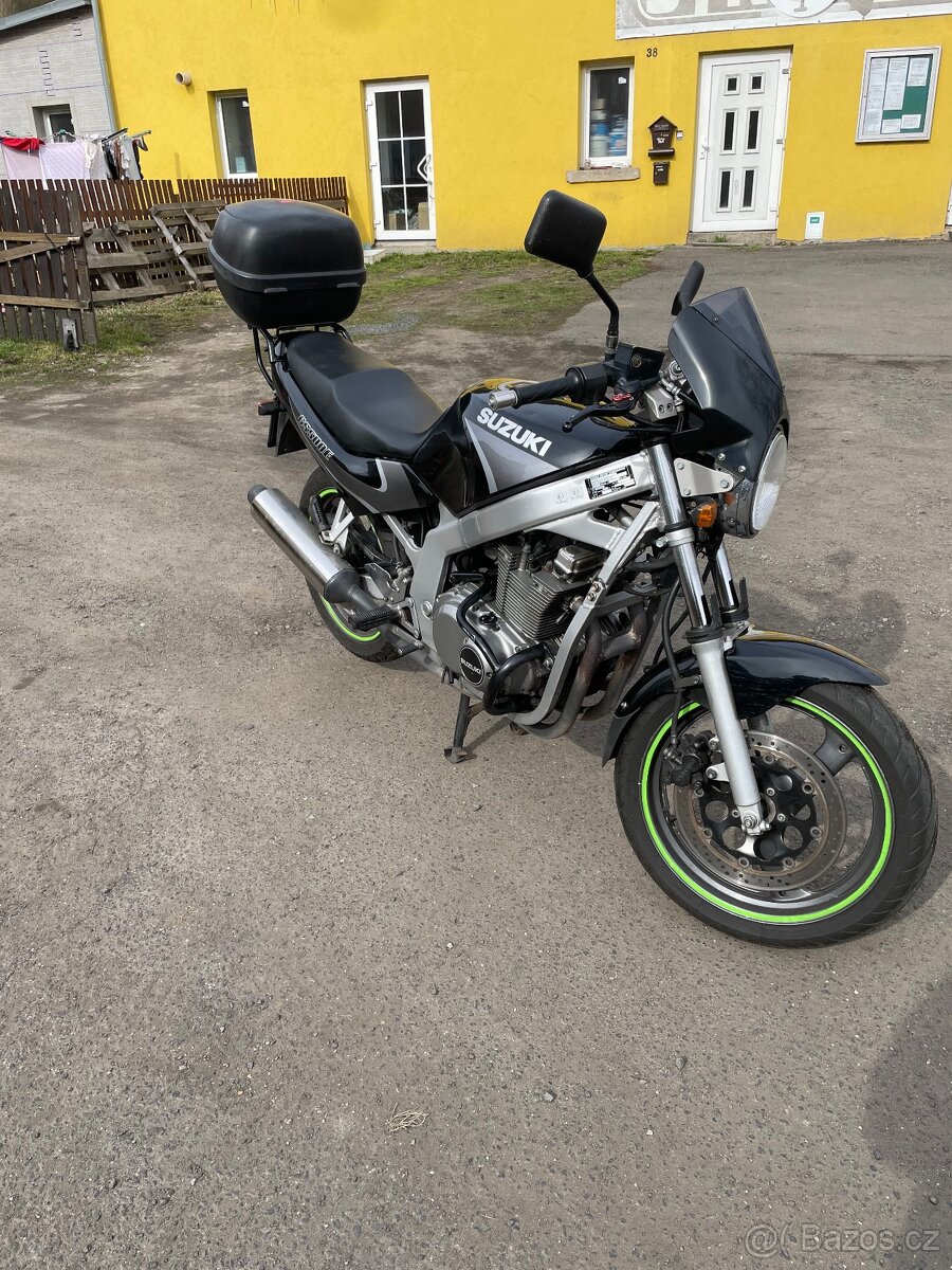 SUZUKI GS 500E