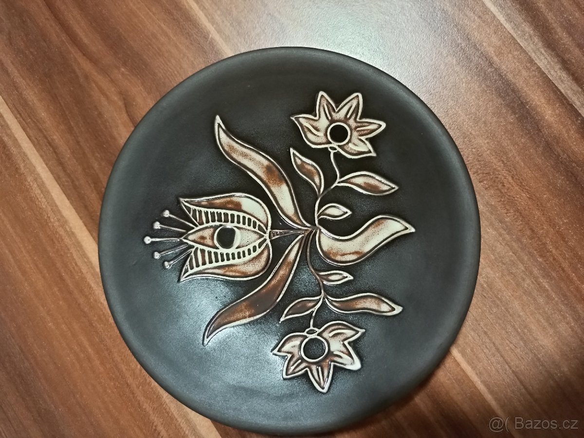 Prodám dekorační talíř keramika pro sběratele