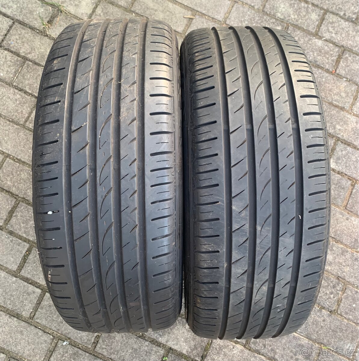 2x Pneu Nexen 215/45/ZR18