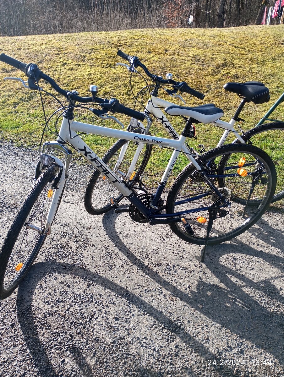 Trekingová kola