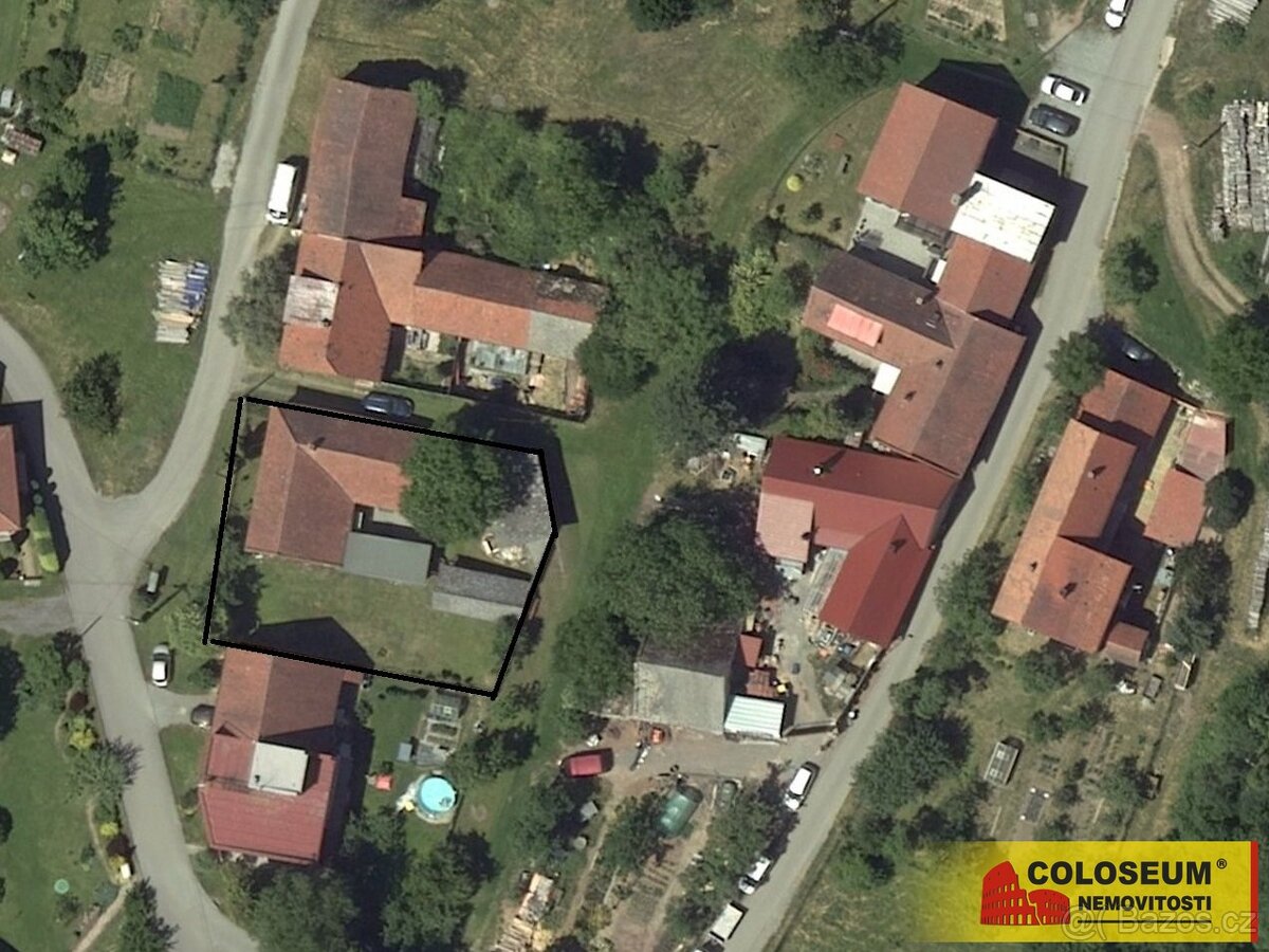 Uhřice, RD 5+1, garáž, zahrada, sklep – rodinný dům