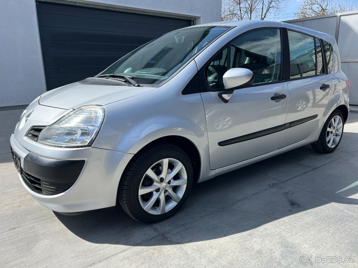 RENAULT GRAND MODUS 1.2i 1.MAJITEL SERVISKA TAŽNÉ 2 SADY KOL
