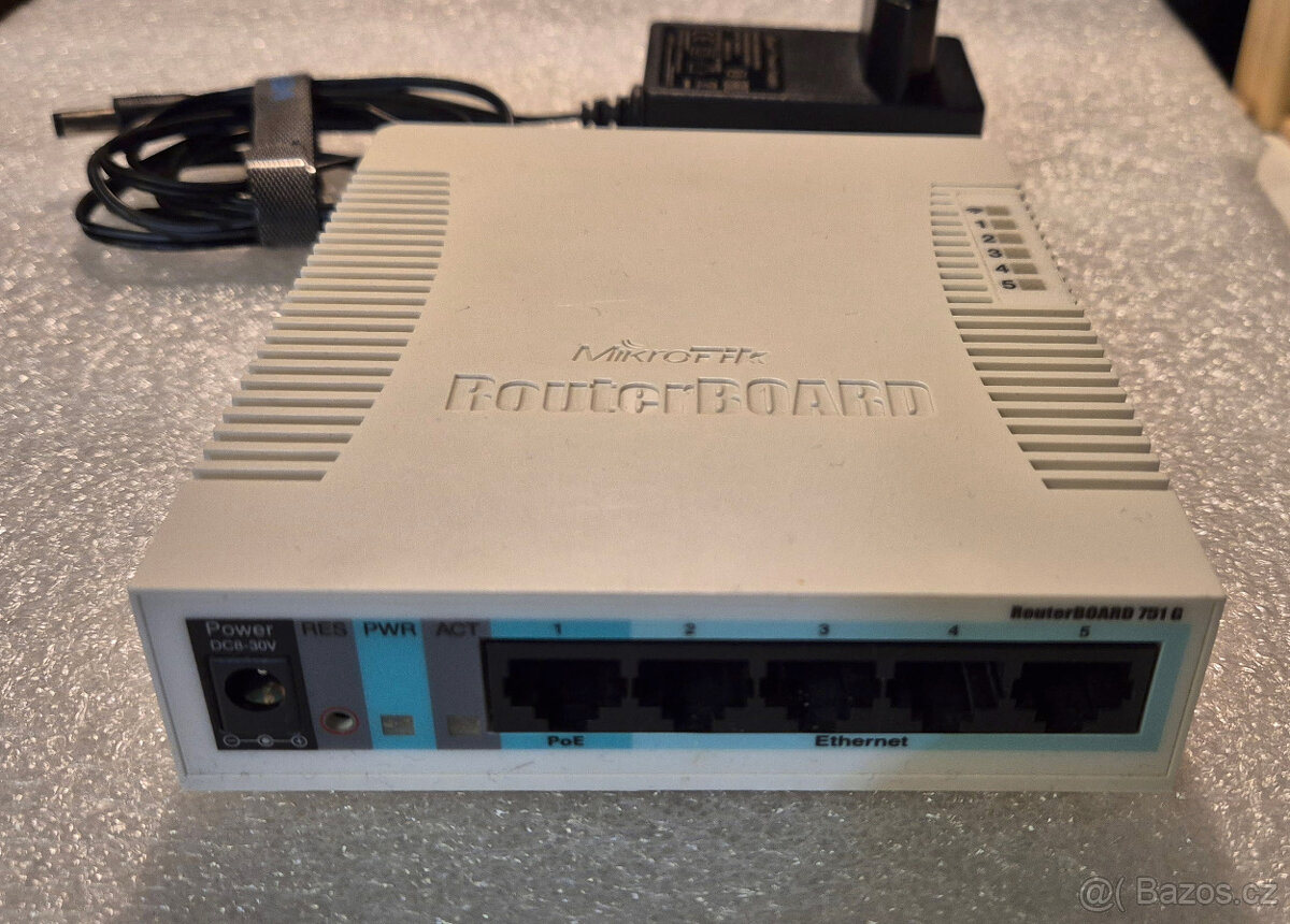 Mikrotik RouterBoard RB751G-2HnD