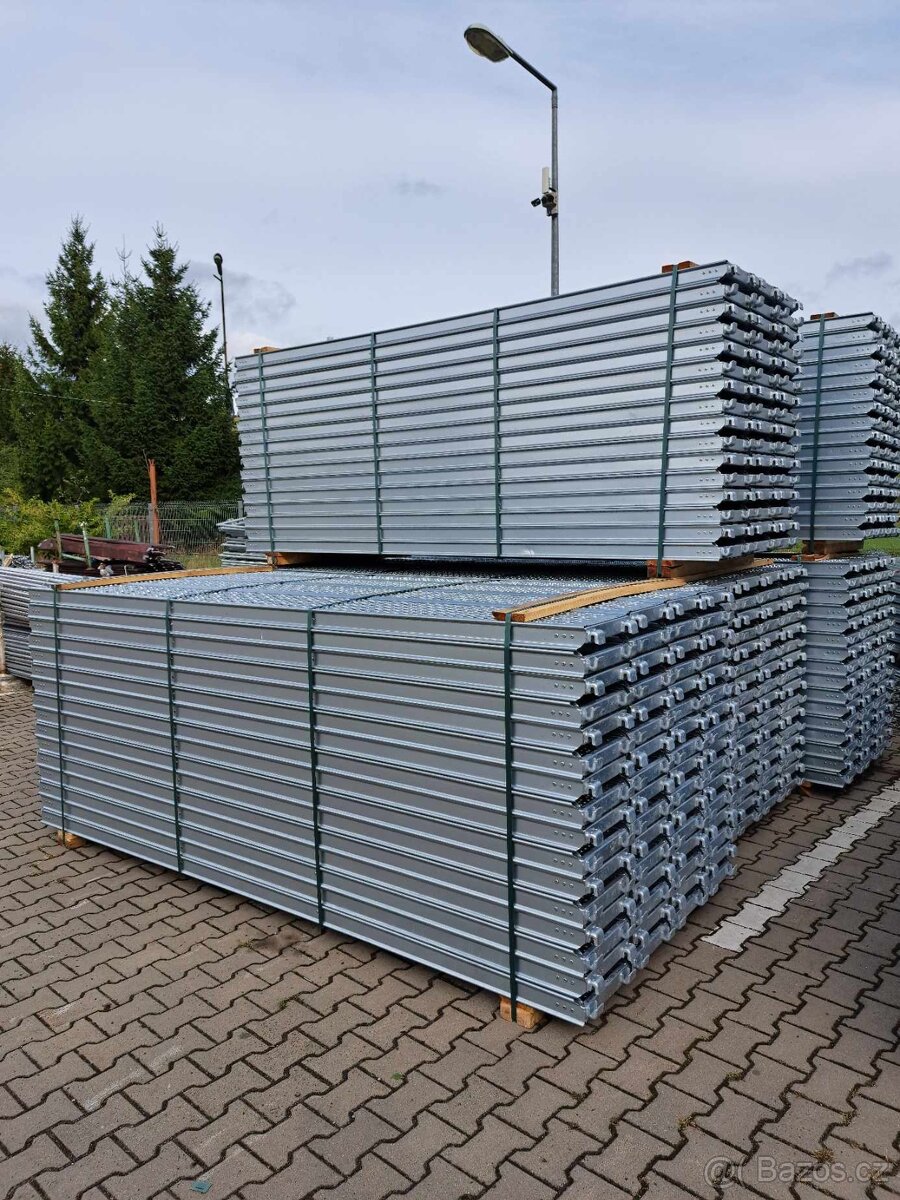 Lešení Baumann 400m2