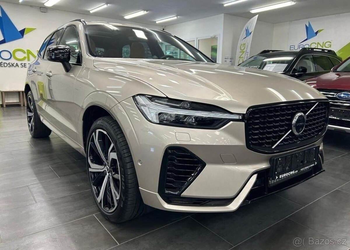 Volvo XC60 T8 AWD Ultimate+ DARK záruka 335 kw