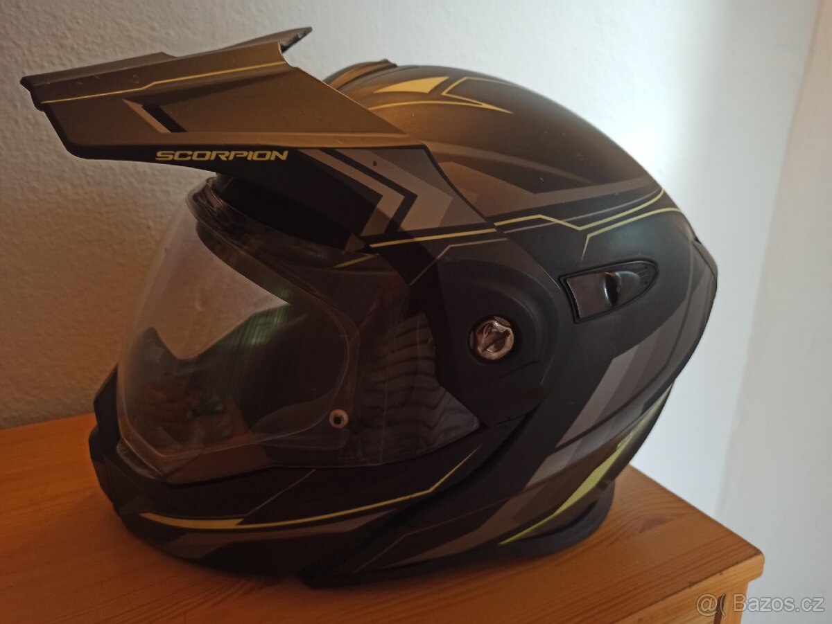 Motorkářská přilba Scorpion ADX-1