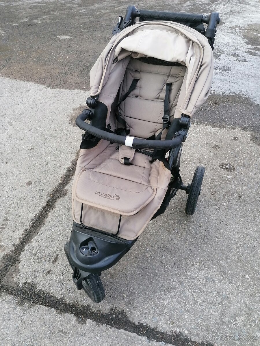 Kočárek Baby Jogger City Elite