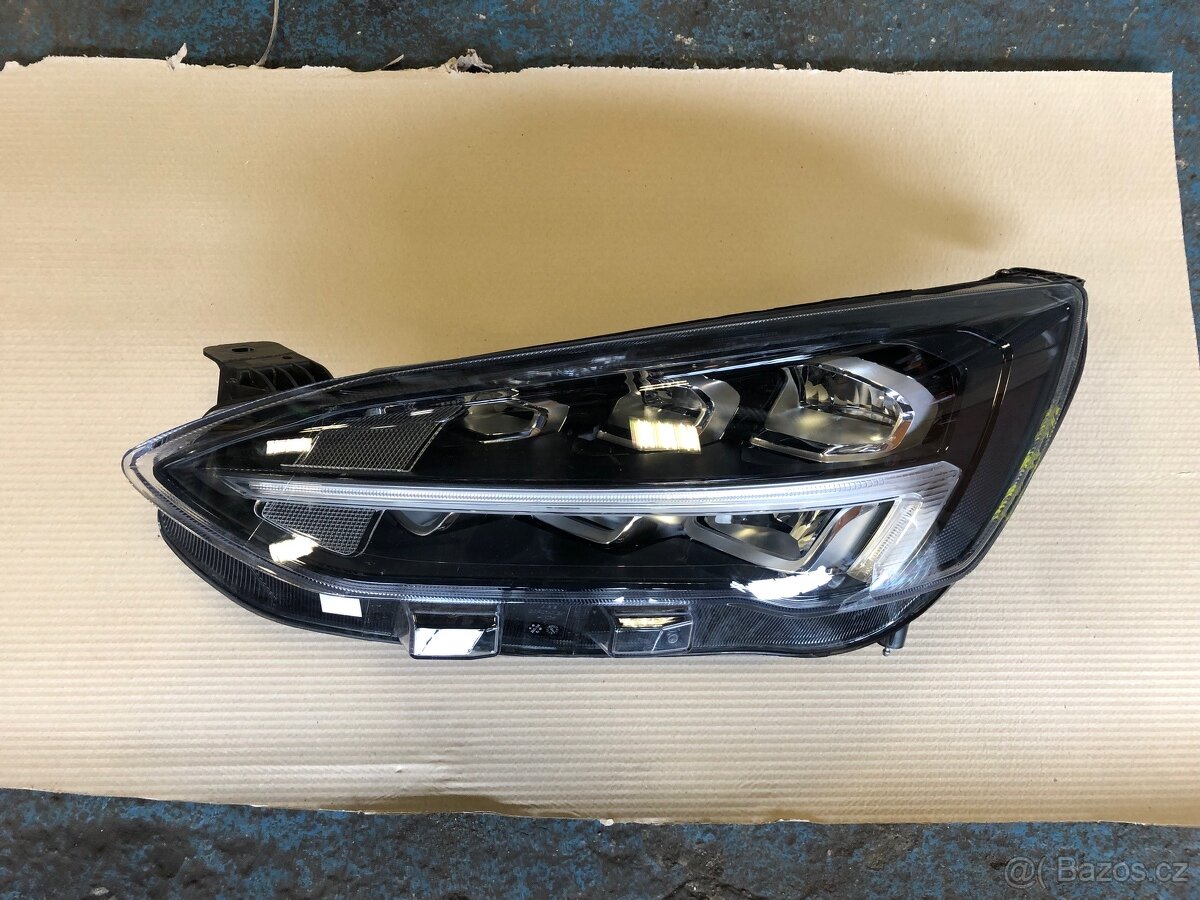 Ford Focus full led světlo mk4 2019