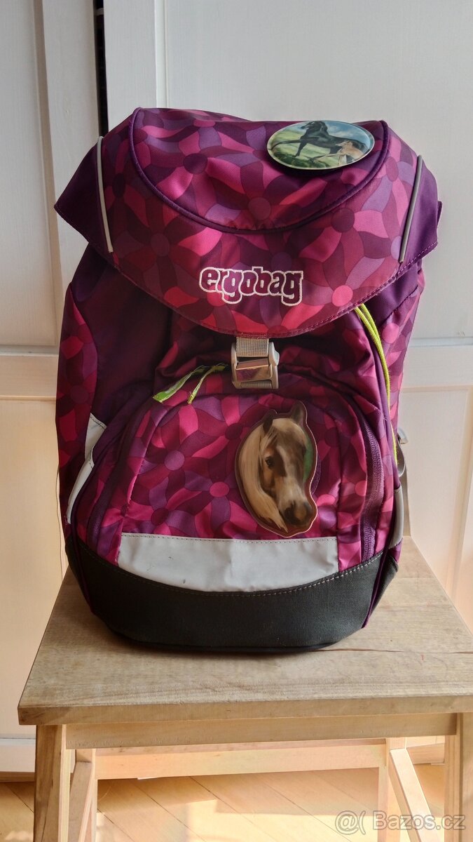 Školní batoh Ergobag - rostoucí