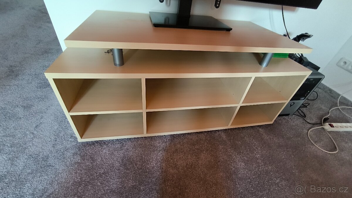 Stolek (komoda) pod TV