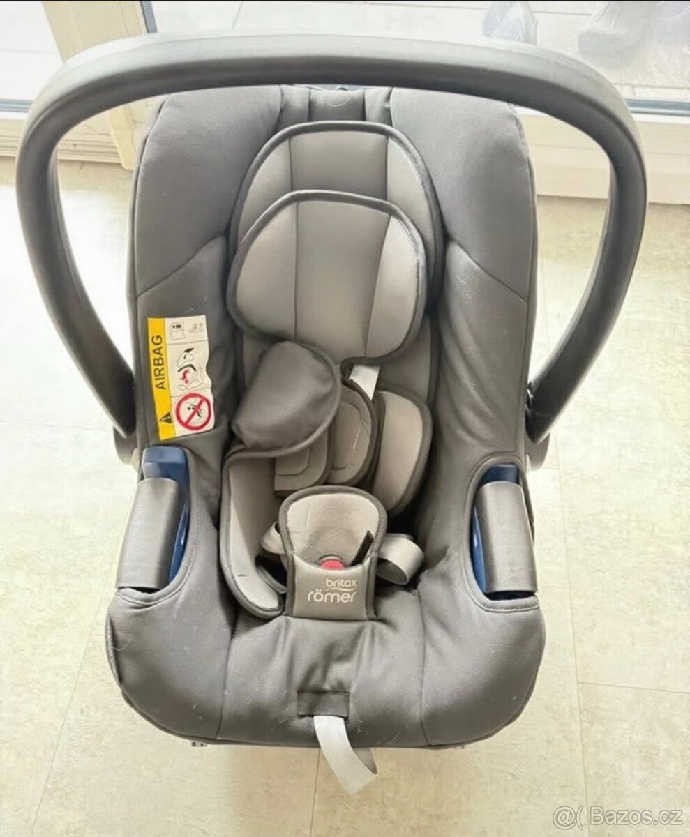 Vajicko britax + zakladna