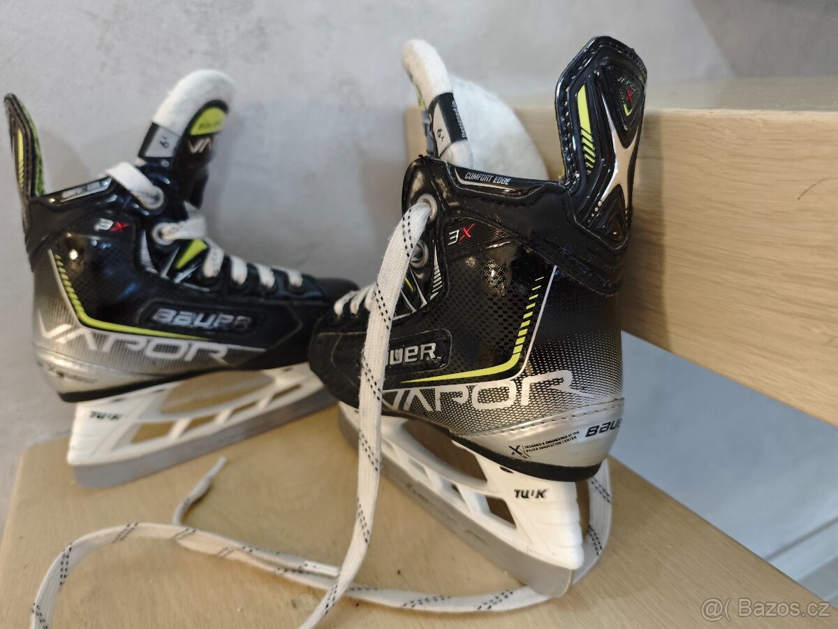 Hokejové brusle Bauer vapor X3 vel. 27