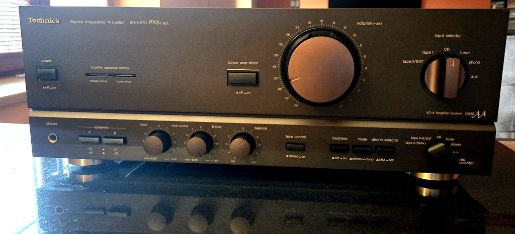 Technics SU-V670 , zesilovač