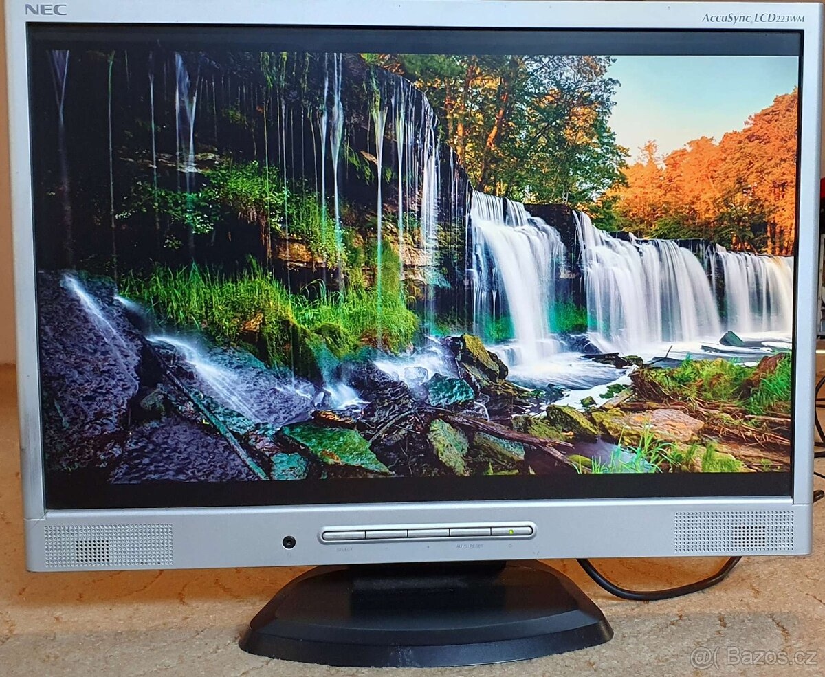 LCD Monitor NEC AccuSync 22" s reproduktory