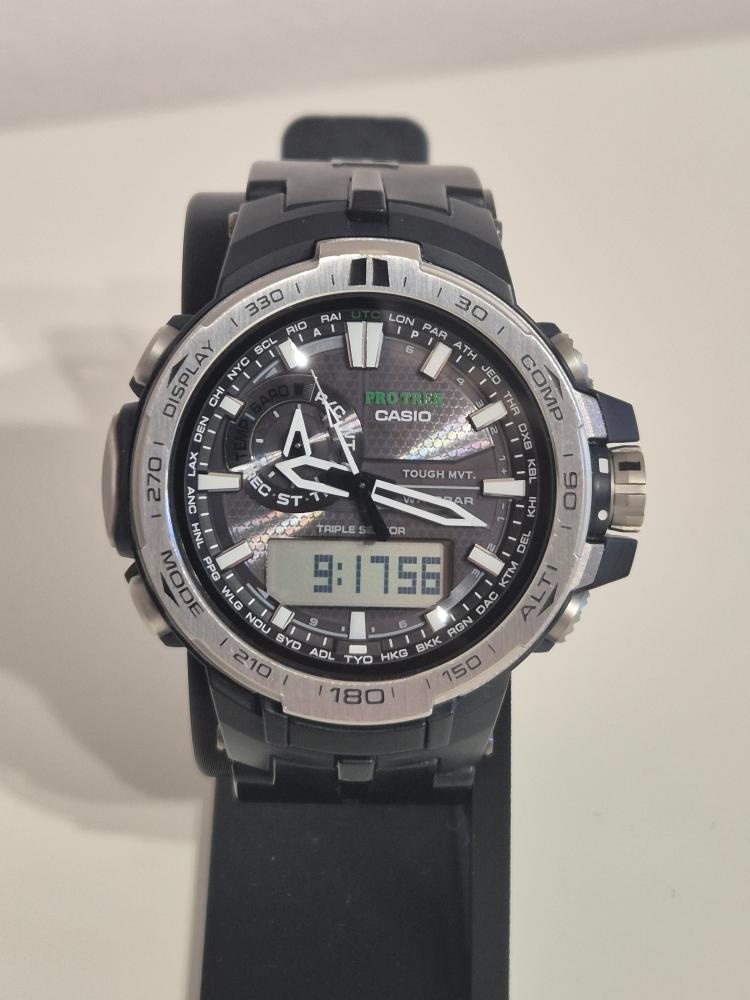 P: Casio Pro Trek PRW-6000