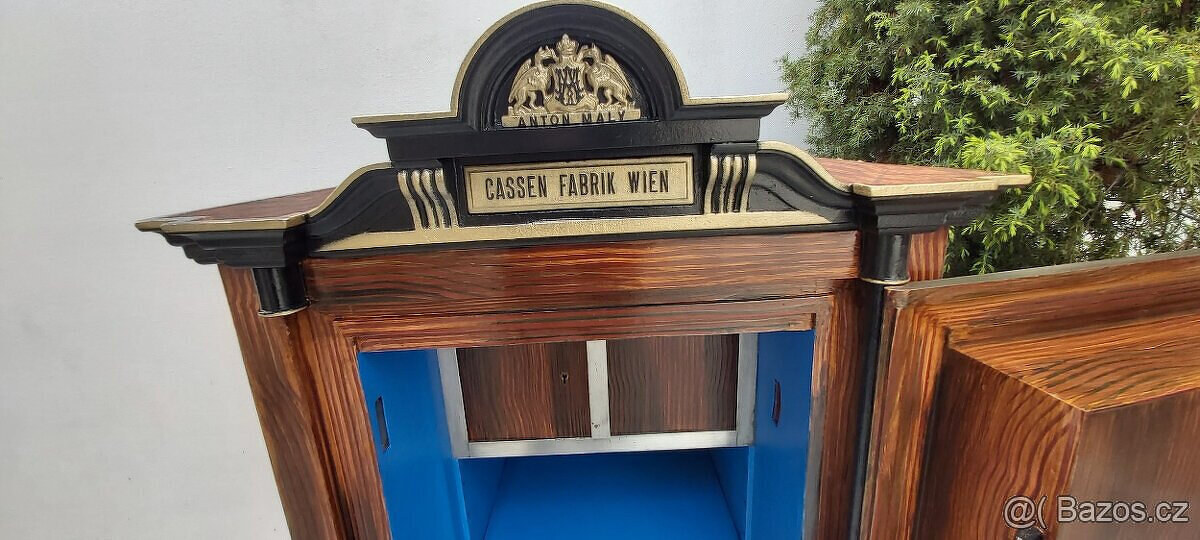 trezor CASSEN FABRIK VIEN z roku 1890