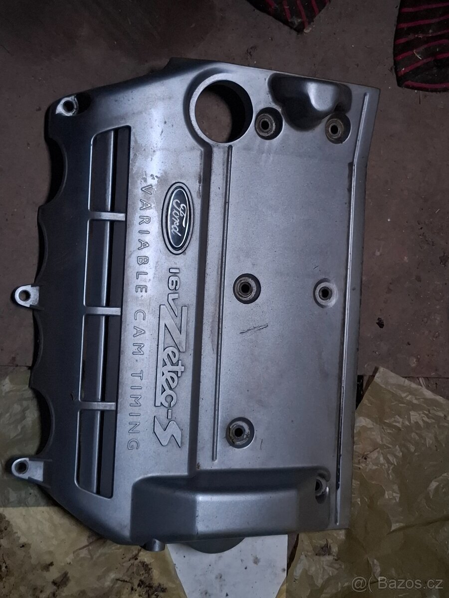 Ford Puma 1.7 Kryt motoru