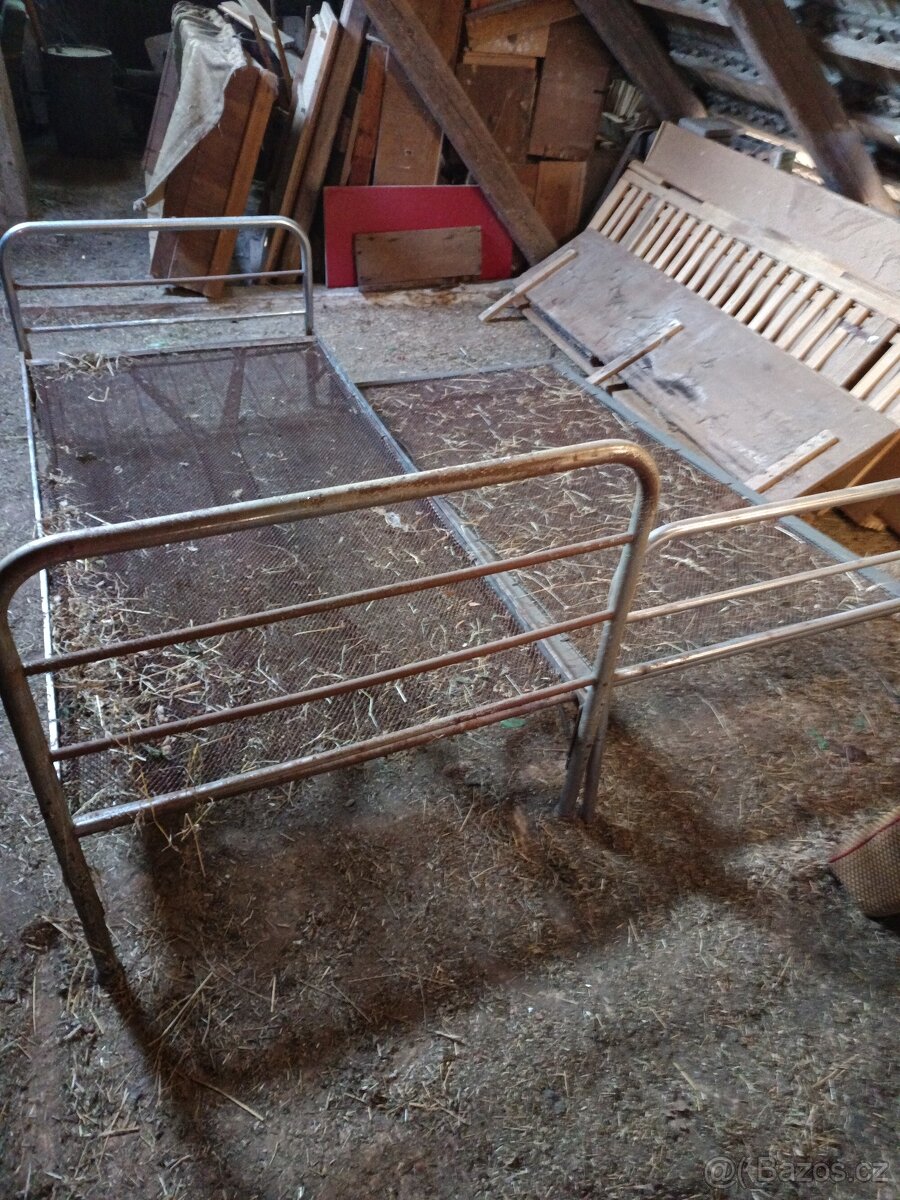 stára postel trupkova