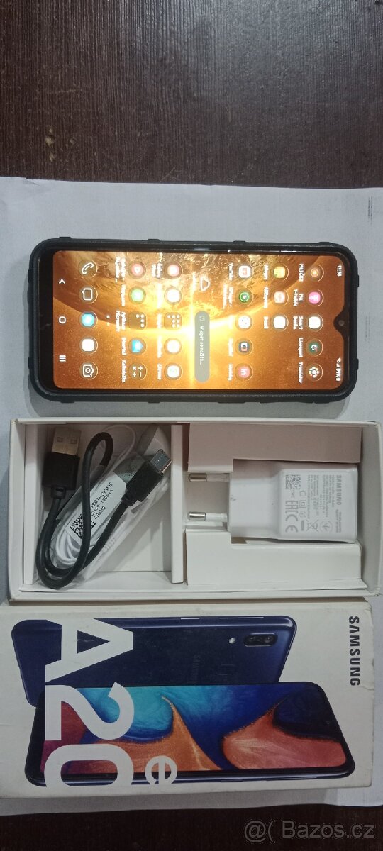 Samsung A20e