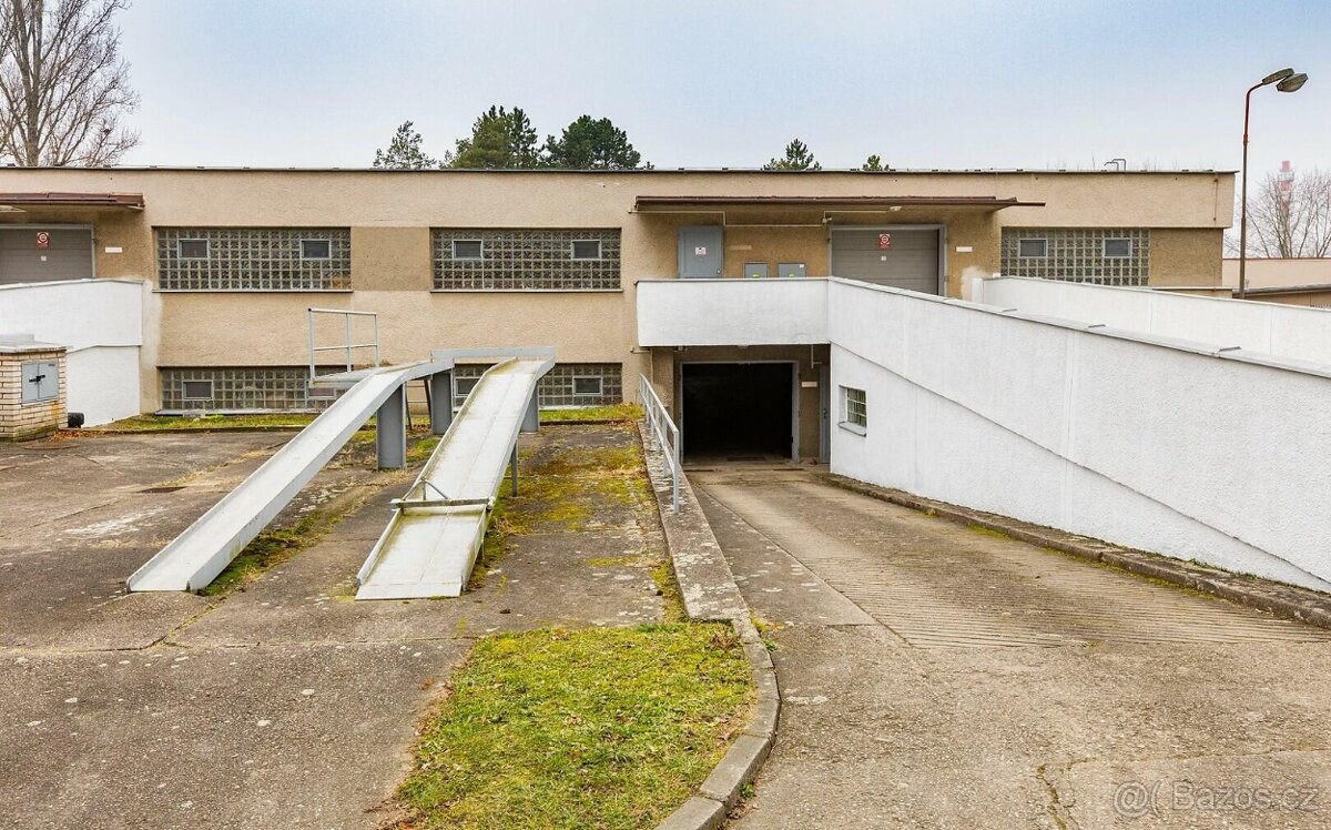 Garážové stání v Pardubicích