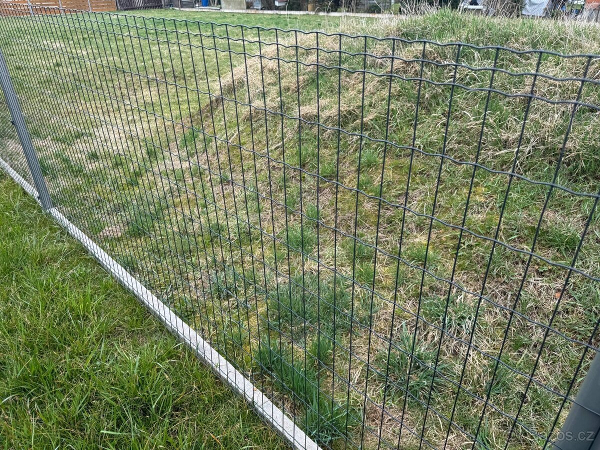 Svařované pletivo 120x2,5 Antracit