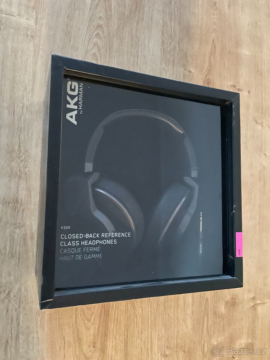 Sluchátka AKG K550